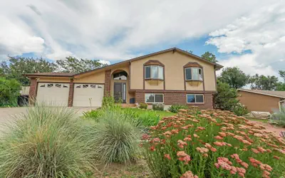Colorado Retreat With Pikes Peak View