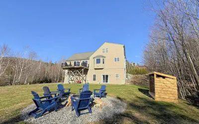 Hl96 Single Family Home With Views and Lots of Space! Privacy, Convenience, AC and Style!