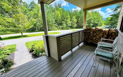 FV3 F3 Well Appointed Townhome a Short Walk to the Mount Washington Hotel