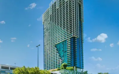 Amazing 23rd FL Studio W_balcony Access