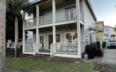 4BR Waterfront Beach Access Pool Lake Views