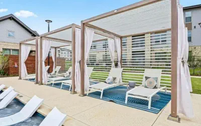 Modern&cozy, Washer/dryer, Pool,gym,workerfriendly