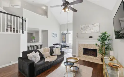 Luxe 3B 5B Cozy, Spacious Home, 5-star Stay in Frisco