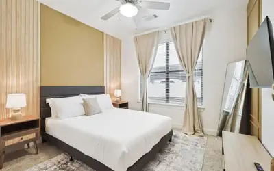 Luxurious 2b2b Near Toyota HQ, The Star, Legacy West