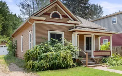 The Wild Peony Walk to Old Town FC & CSU Campus