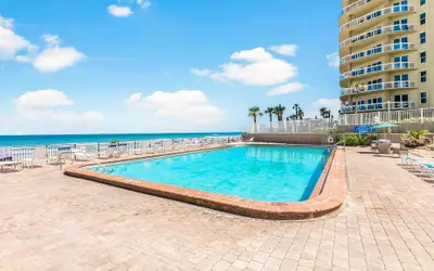 Beach Studio w Partial Water Views Sundeck Pool