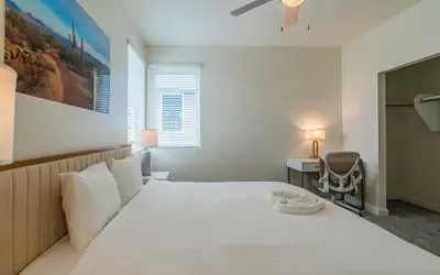 The Lotus Serene Stay with Pool-Gym-EV