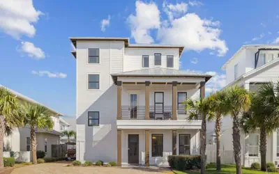 7BR Elegance and Comfort Withpool and Near the Beach