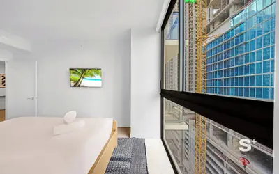 Modern Condo in DTW Miami - Gym & Pool