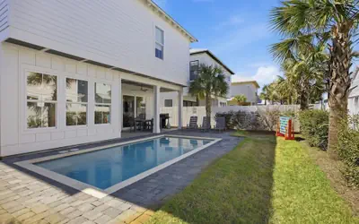 7BR Heart of Home W Pool Near the Beach