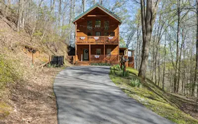 Kuntree Cabin by Beyond Expectations With Hot Tub