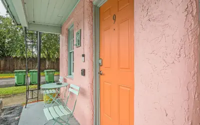 Travel Back to the 50s- Renovated Motel Gem