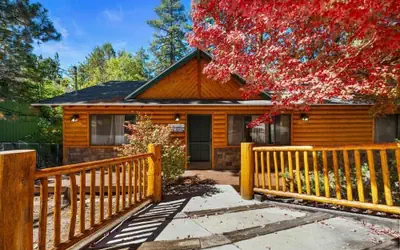 Big Bear Cozy Cottage