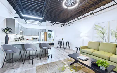 Stylish Loft Minutes From Beach Port - Unit 204