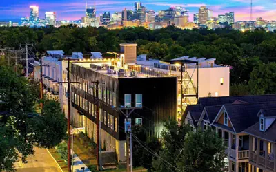 Cosmic Cowgirl by Avantstay Pink Western-themed Condo + Rooftop Lounge + Near Downtown Nashville
