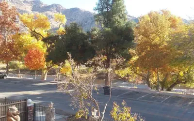 Kern Riverfront Lodge