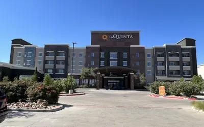 La Quinta Inn & Suites by Wyndham Lubbock Southwest