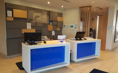 Holiday Inn Express & Suites Toledo West by IHG