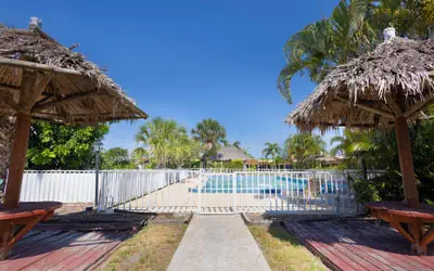 Warm Mineral Springs Motel