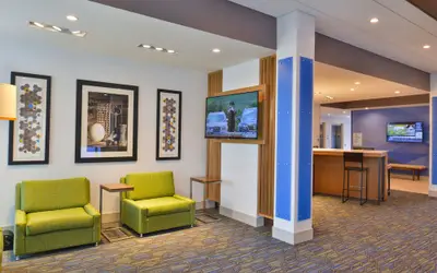 Holiday Inn Express & Suites Omaha Airport by IHG