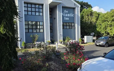The Niantic Inn