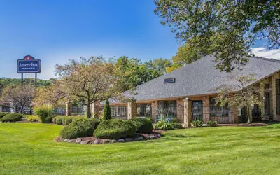 AmericInn by Wyndham Delafield-Waukesha-Milwaukee