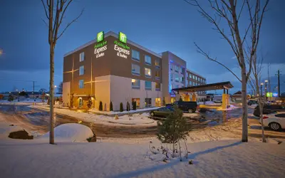 Holiday Inn Express & Suites Hermiston Downtown by IHG