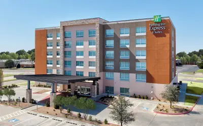 Holiday Inn Express & Suites Moore by IHG