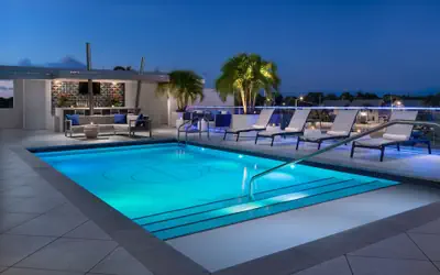 H2O Suites - Adults Only