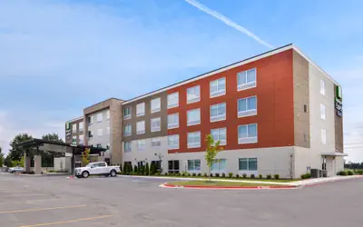 Holiday Inn Express & Suites Siloam Springs by IHG