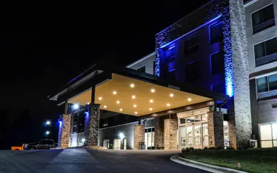 Holiday Inn Express & Suites Charlotte NE - University Area by IHG