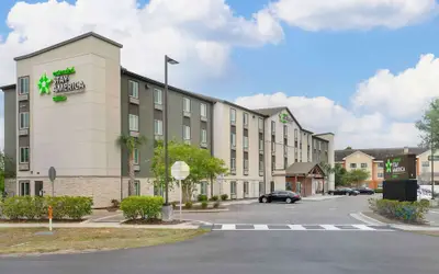 Extended Stay America Select Suites - Tampa - Northeast