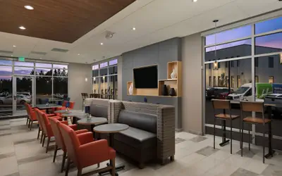 Holiday Inn Express & Suites Portland Airport - Cascade Stn by IHG