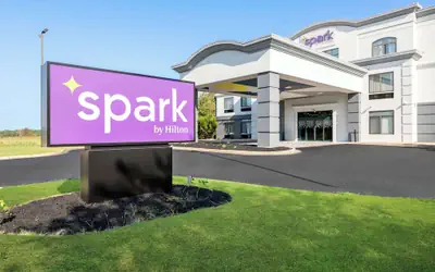Spark by Hilton Tupelo