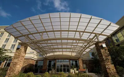 DoubleTree by Hilton North Charleston - Convention Center