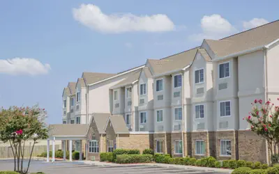 Microtel Inn & Suites by Wyndham Albertville