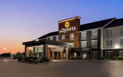 La Quinta Inn & Suites by Wyndham Oxford - Anniston