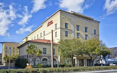 Hampton Inn & Suites Savannah Historic District