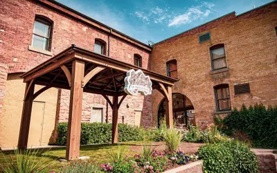 Anniversary Inn - 5th South