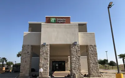 Holiday Inn Express : Hillsboro I-35 by IHG