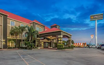 La Quinta Inn & Suites by Wyndham Corpus Christi Airport