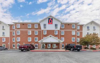 Studio 6 Extended Stay Oklahoma City Norman OK