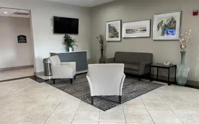 Best Western Cleveland Inn & Suites