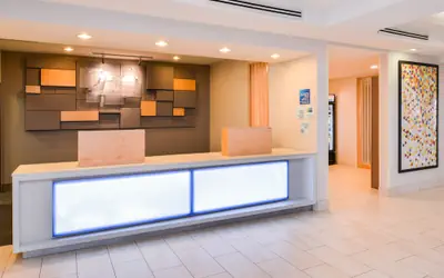 Holiday Inn Express & Suites Parkersburg-Mineral Wells by IHG