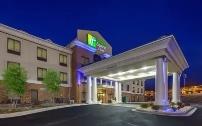 Holiday Inn Express Hotel & Suites Greensboro - East by IHG