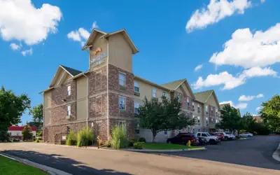 Suburban Studios Denver Central-Arvada