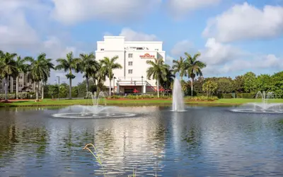 Hawthorn Extended Stay by Wyndham West Palm Beach Airport