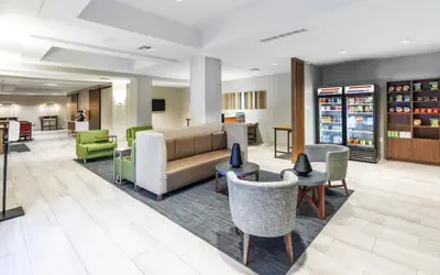 Holiday Inn Express & Suites West by IHG