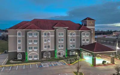 La Quinta Inn & Suites by Wyndham Paris