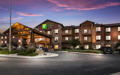 Holiday Inn Express Hotel & Suites Custer by IHG